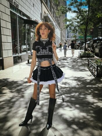 Full leaked Lindsey stirling  page private photo