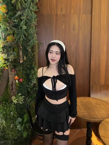 Full leaked Ling  ee page private onlyfans photo