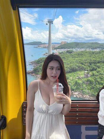 Full leaked Ling  ee page private onlyfans photo