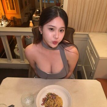 Full leaked Ling  ee page private onlyfans photo
