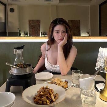 Full leaked Ling  ee private onlyfans photo