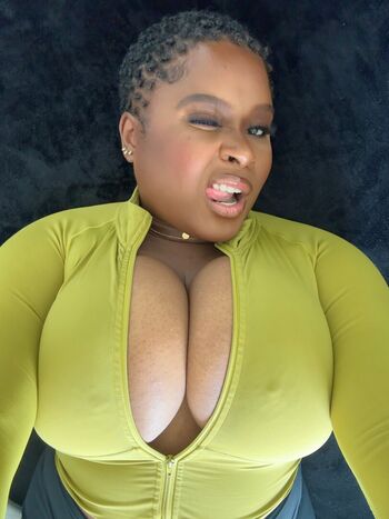 Full leaked Lingerieloungefree private photo