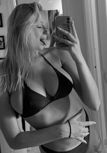 Full leaked Linn prusky moss page private photo