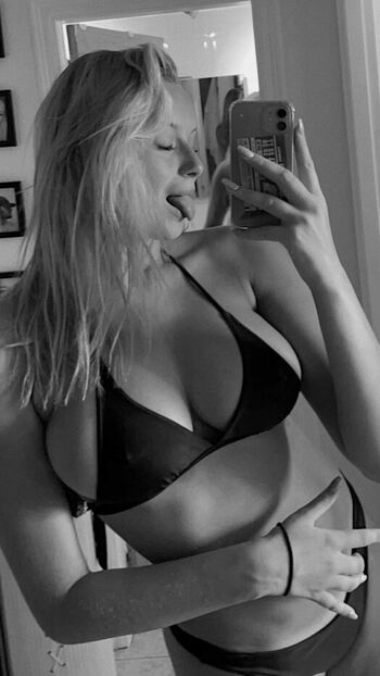 Full leaked Linn prusky moss private photo
