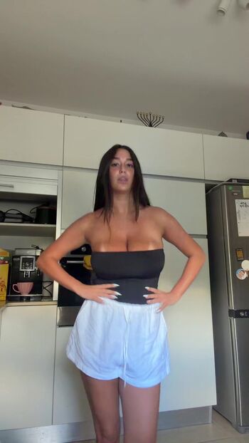 Full leaked Linoyiz private photo