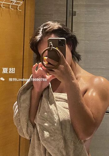 Full leaked Linsay private onlyfans photo