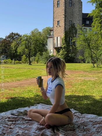 Full leaked Linuschka private photo