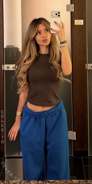 Full leaked Linuschka private photo