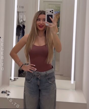Full leaked Linuschka private photo