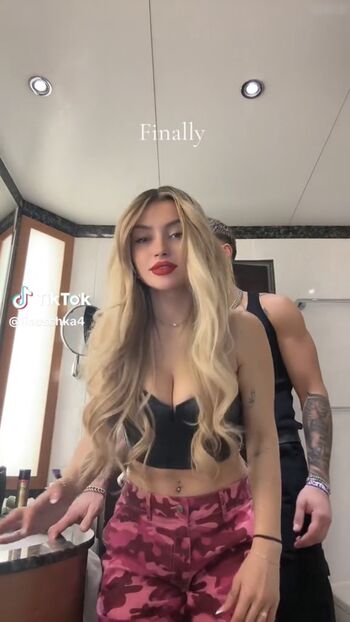 Full leaked Linuschka private photo