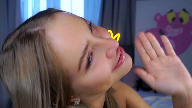 Full leaked Lipswithsmileonthem private onlyfans photo