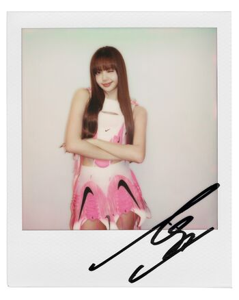 Full leaked Lisa blackpink private photo