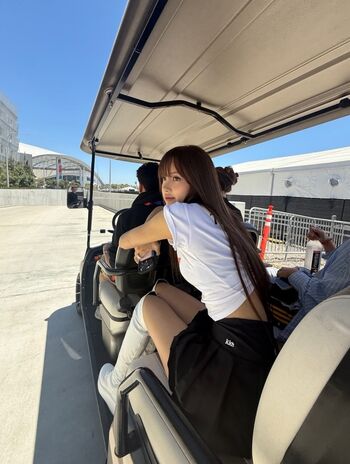 Full leaked Lisa blackpink private photo