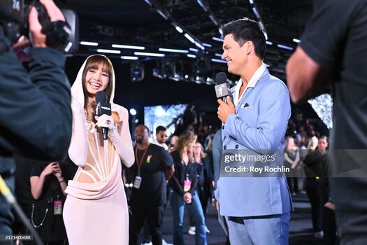 Full leaked Lisa blackpink private photo