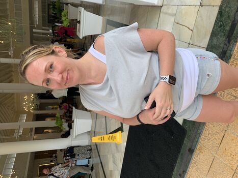 Full leaked Lisa crook page private onlyfans photo