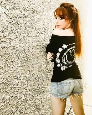 Lisa Foiles