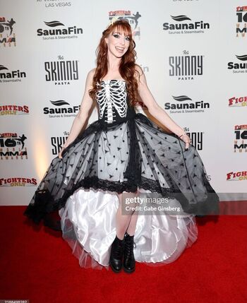 Full leaked Lisa foiles private photo
