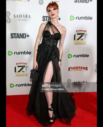 Full leaked Lisa foiles private photo