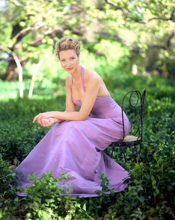 Full leaked Lisa kudrow private photo