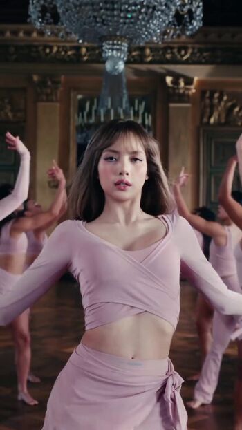 Full leaked Lisa manoban private onlyfans photo