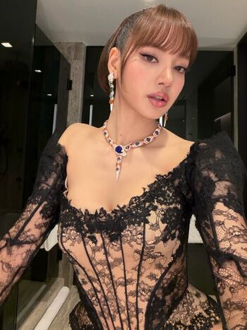 Full leaked Lisa manoban private photo