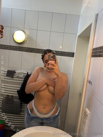 Full leaked Lisaaxmarie private photo
