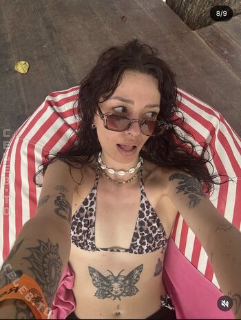Full leaked Lisamkws private onlyfans photo