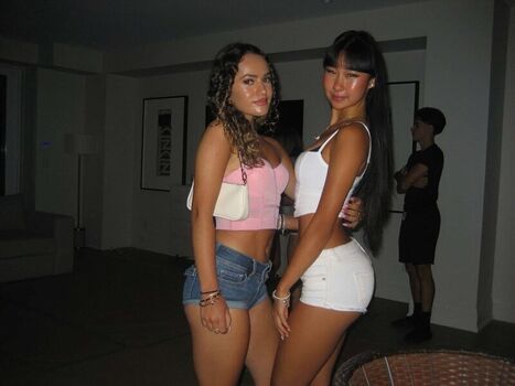 Full leaked Lisha li page private photo