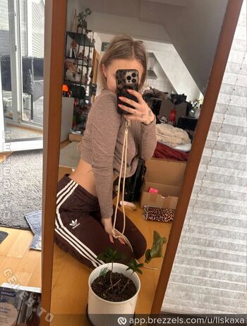 Full leaked Liskaxa private onlyfans photo