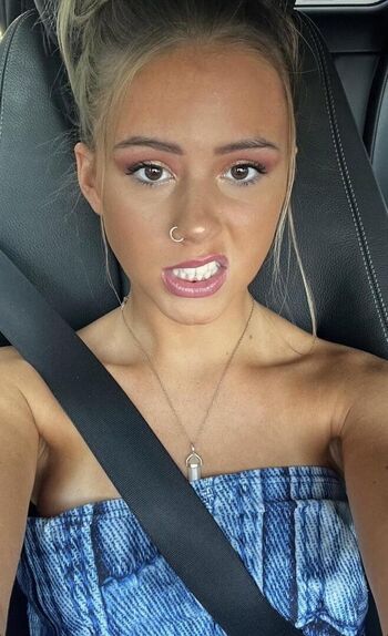 Full leaked Lissmyballs private onlyfans photo