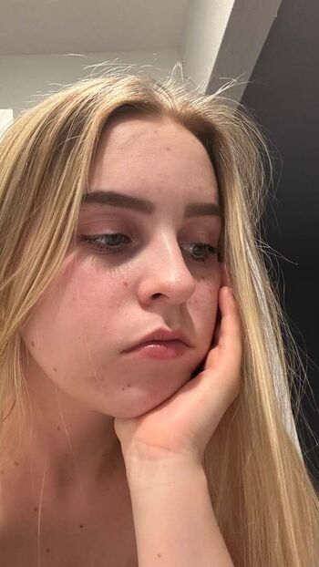 Full leaked Lissom private onlyfans photo