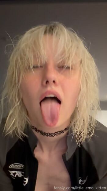 Full leaked Little emo kitten page private photo