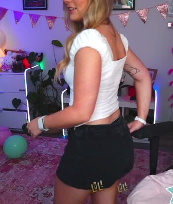 Full leaked Littlebunny x page private photo