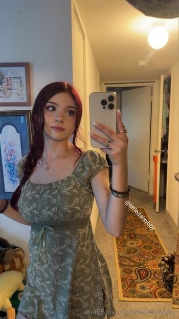 Full leaked Littledaisybby page private photo