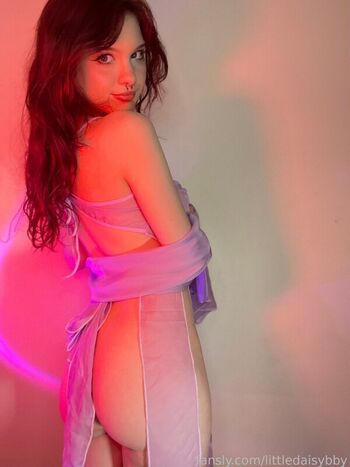 Full leaked Littledaisybby private photo