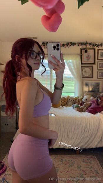 Full leaked Littledaisybby  page private photo