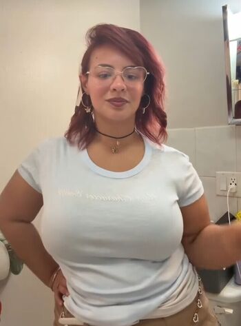 Full leaked Littleeviecosplay private onlyfans photo