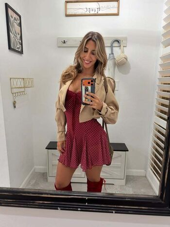 Full leaked Littlefitdevil private onlyfans photo