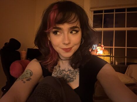 Full leaked Littlemoonkityy private onlyfans photo