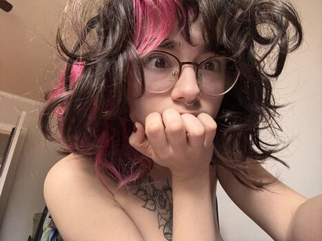 Full leaked Littlemoonkityy private onlyfans photo