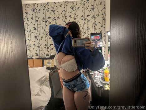 Full leaked Littlerobin private photo