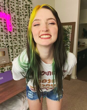 Full leaked Littlesiha page private onlyfans photo