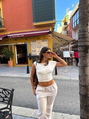 Full leaked Livefitelle page private onlyfans photo