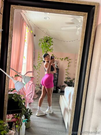 Full leaked Livewellwithkendal private photo