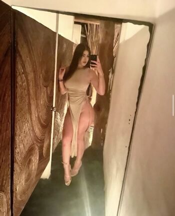 Full leaked Livinglikelydia private onlyfans photo