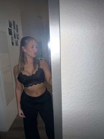 Full leaked Livputellas private onlyfans photo