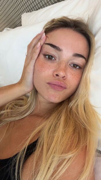 Full leaked Livvy dunne private photo