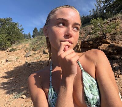 Full leaked Livvy dunne private photo