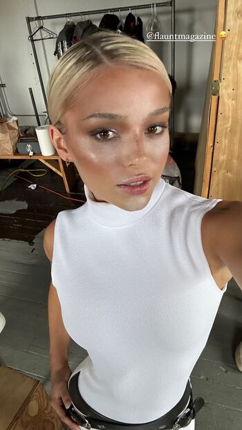 Full leaked Livvy dunne private photo