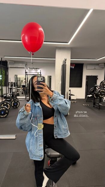 Full leaked Liyamizrahii private onlyfans photo